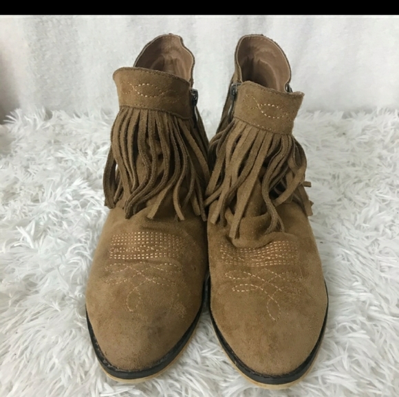 ***SOLD***Boho fringe ankle booties - Picture 5 of 5